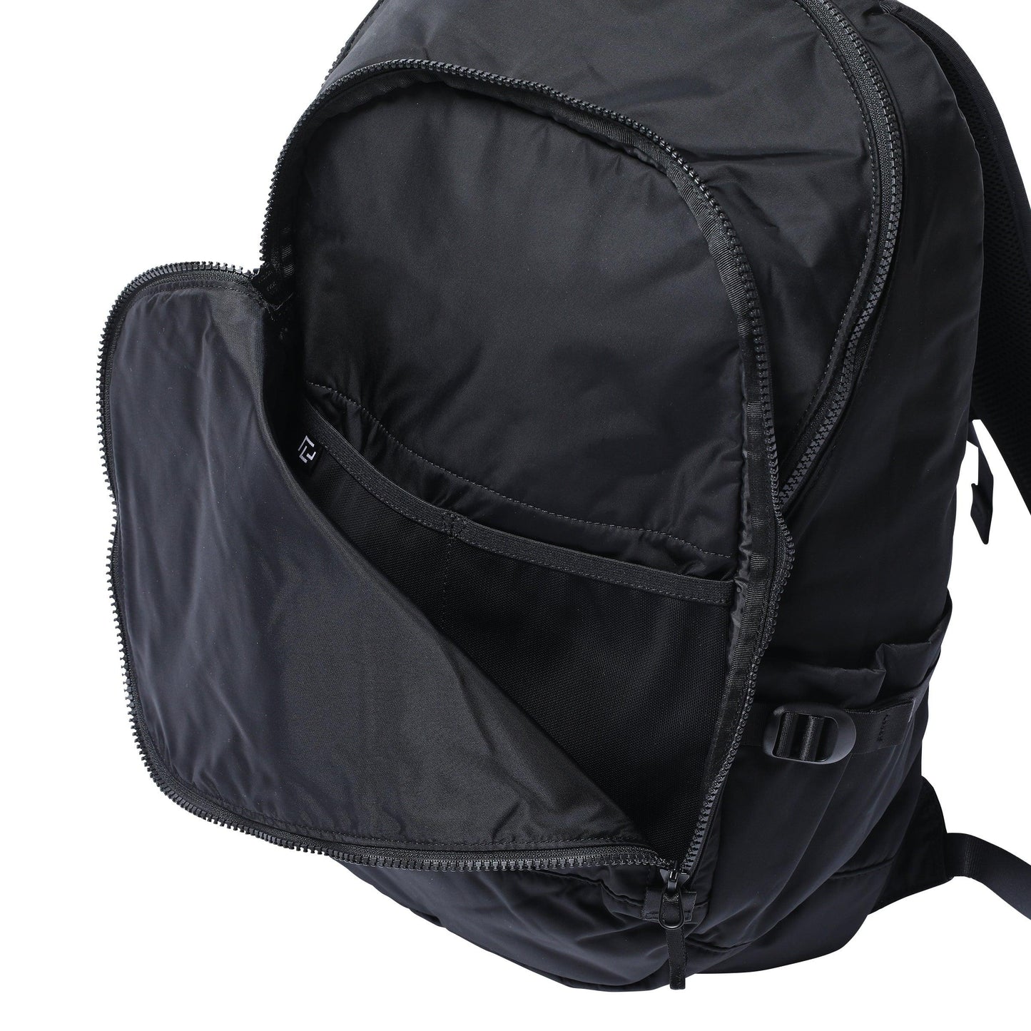 BLACK BEAUTY BACK PACK (M) 雙肩揹包