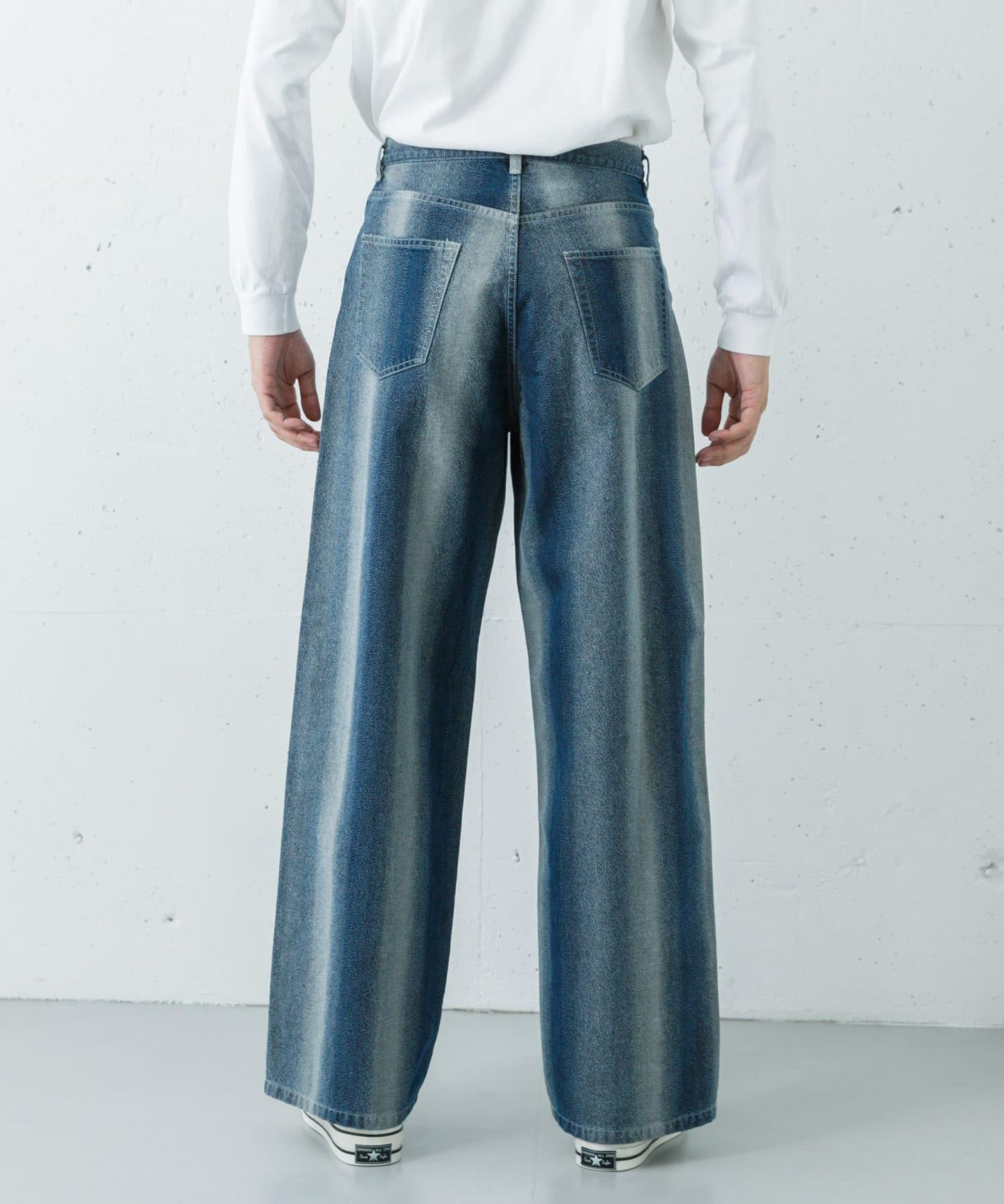 REVERBERATE GRADATION DENIM PANTS 牛仔褲