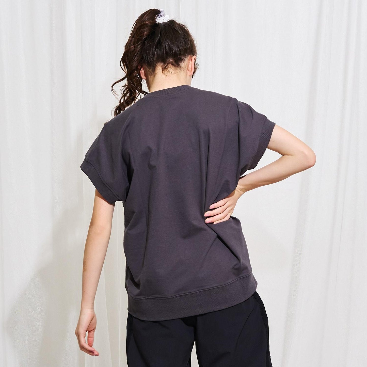 AMI 刺繡徽章 變形剪裁 套頭上衣