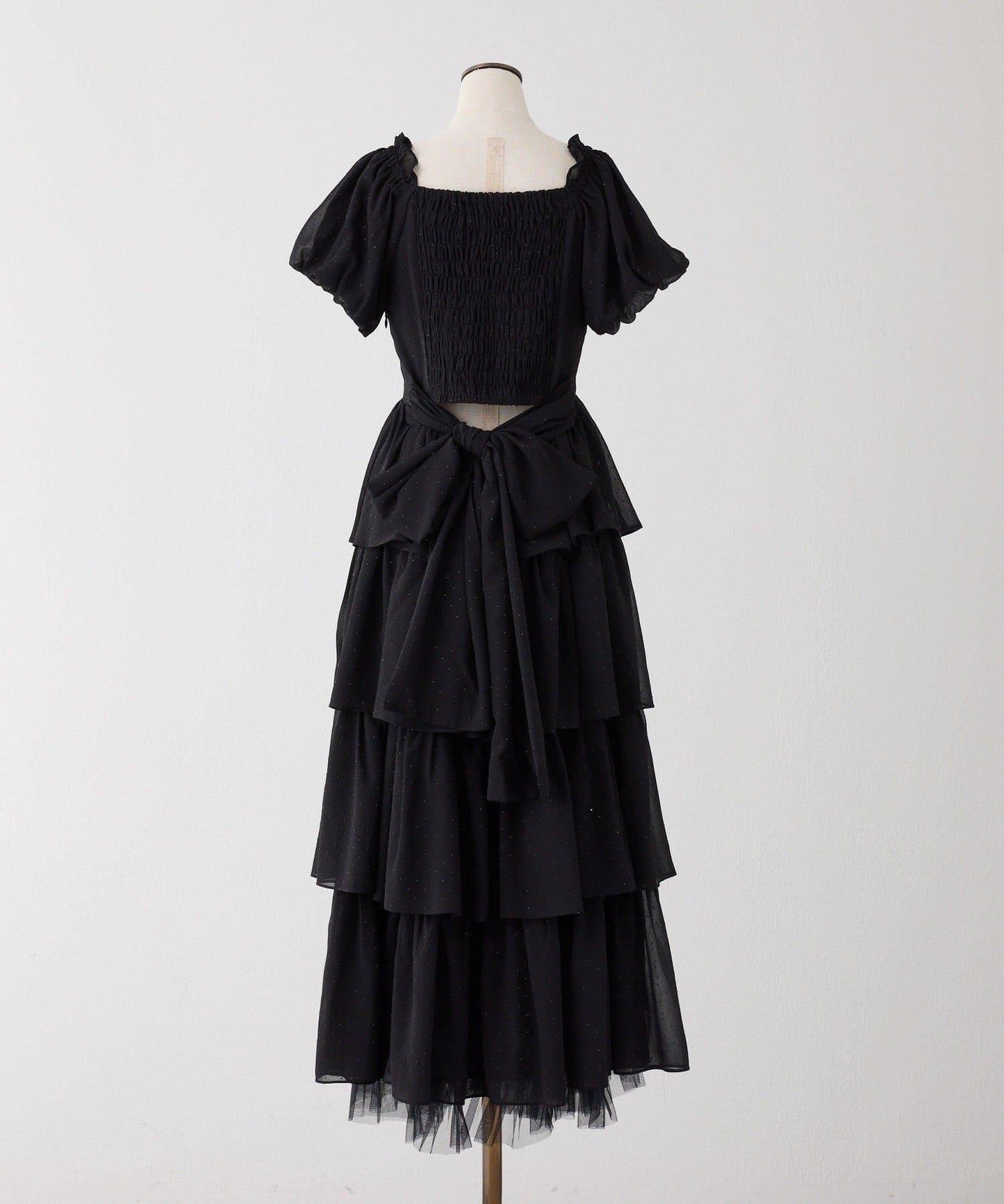 Black Ribbon Collection 後繫帶層疊設計連衣裙