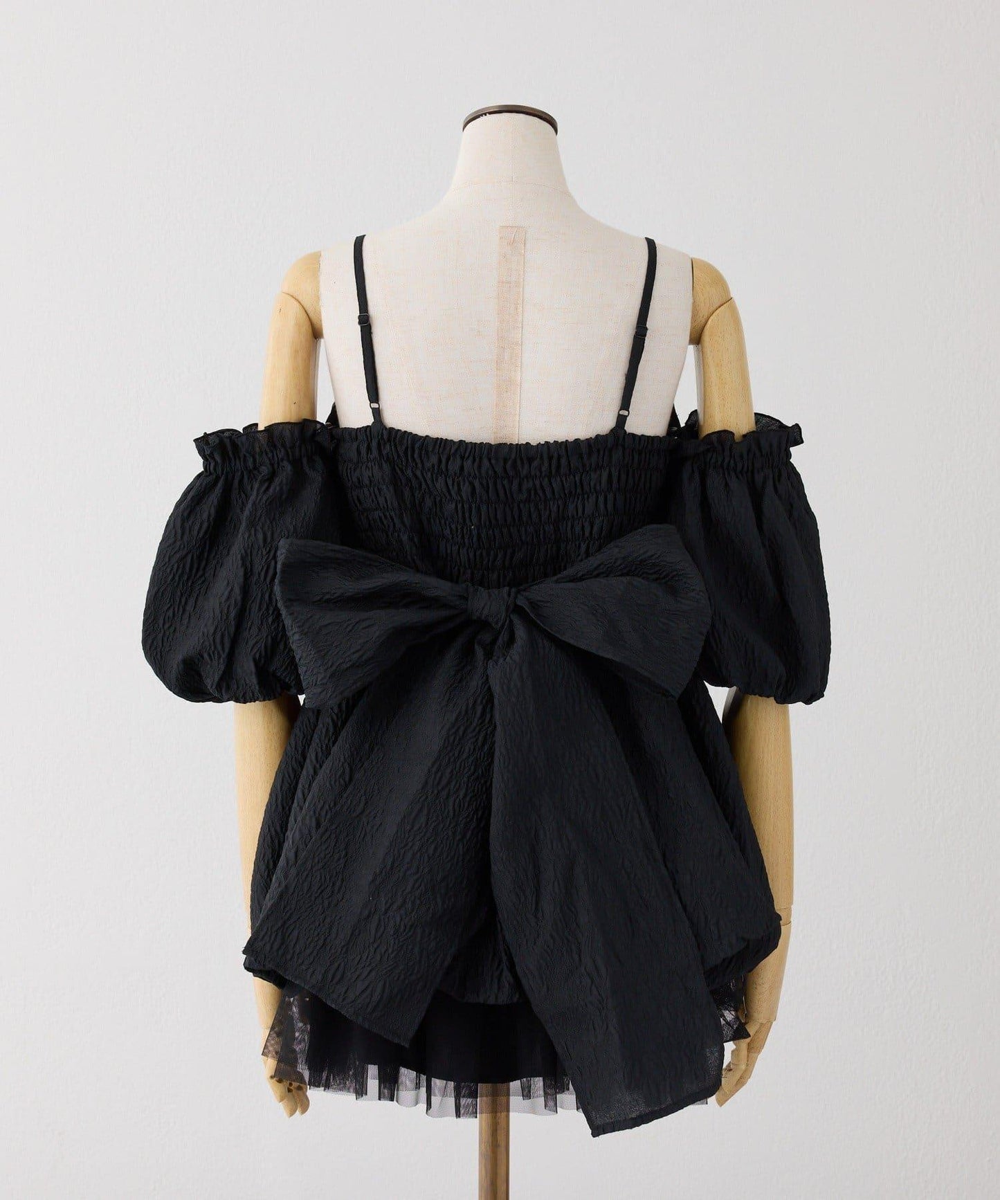 Black Ribbon Collection 背部蝴蝶結設計 短款連衣裙