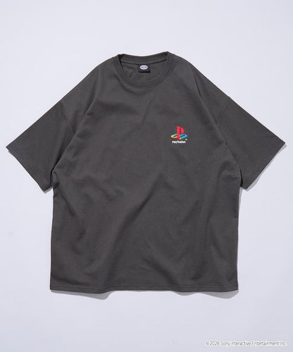 寬鬆版型 背部LOGO印花 圓領 PlayStation NEVER STOP T恤