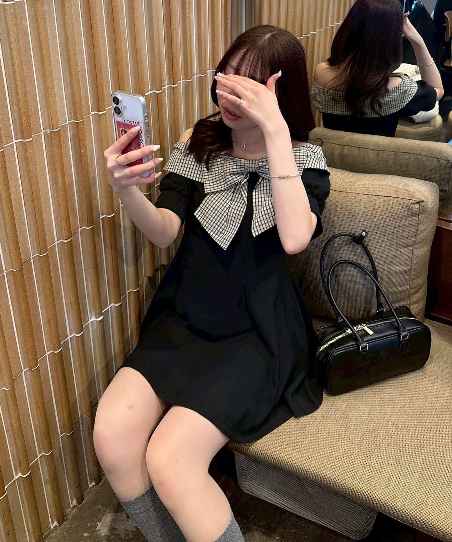 蝴蝶結露肩迷你連衣裙