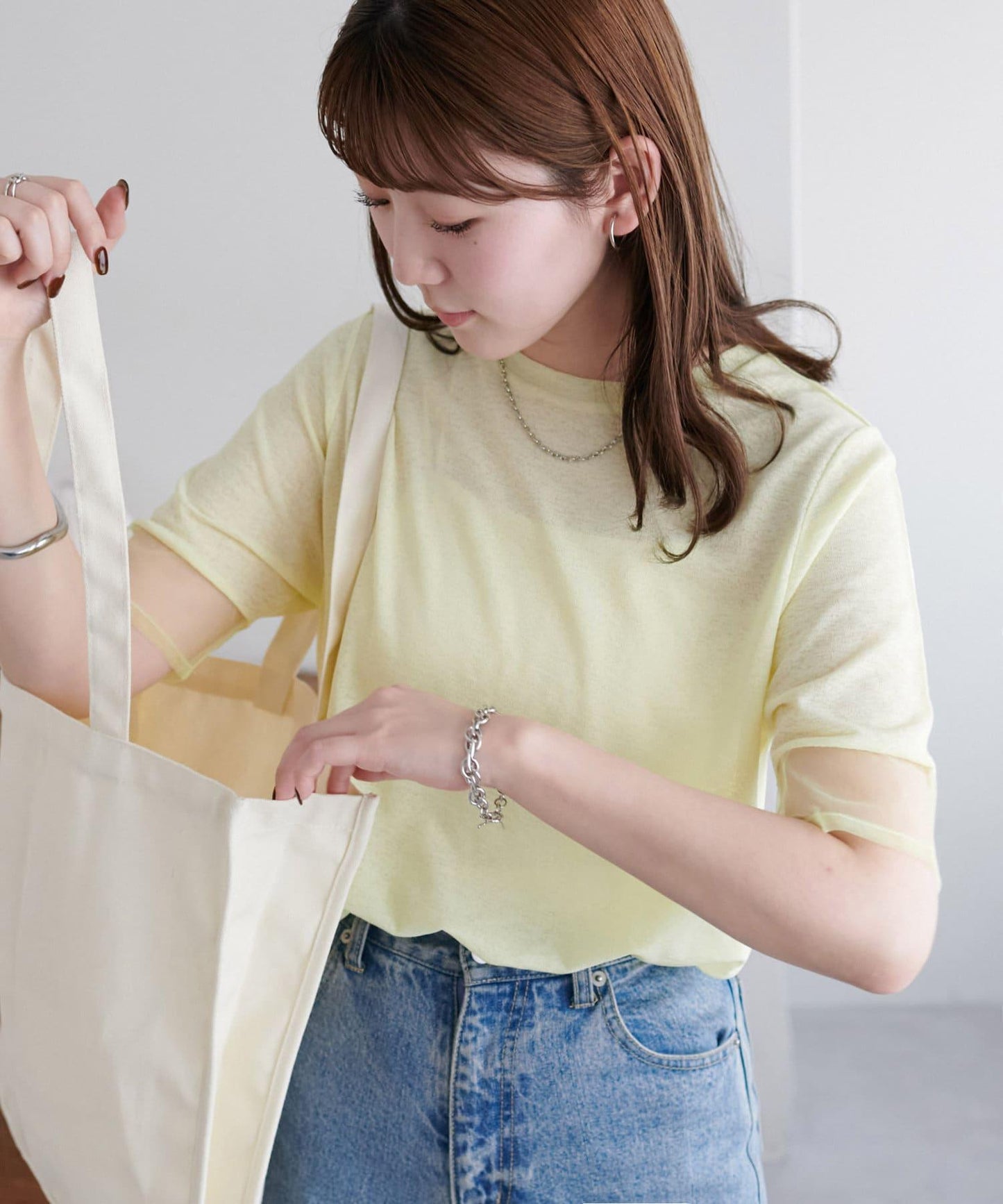 Discoat 透紗拼接五分袖上衣