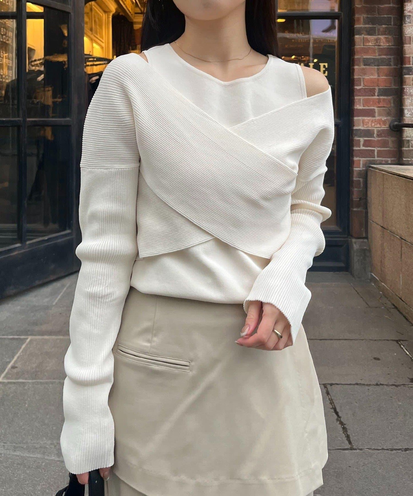 CAPRICIEUX LE'MAGE 露肩交叉疊搭設計 針織上衣