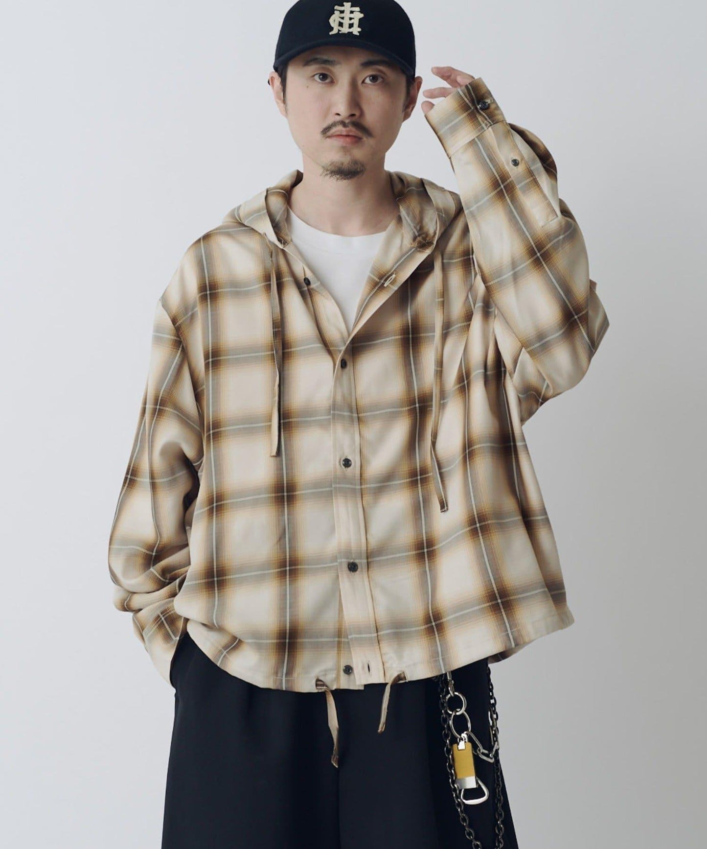 渲染格紋連帽襯衫