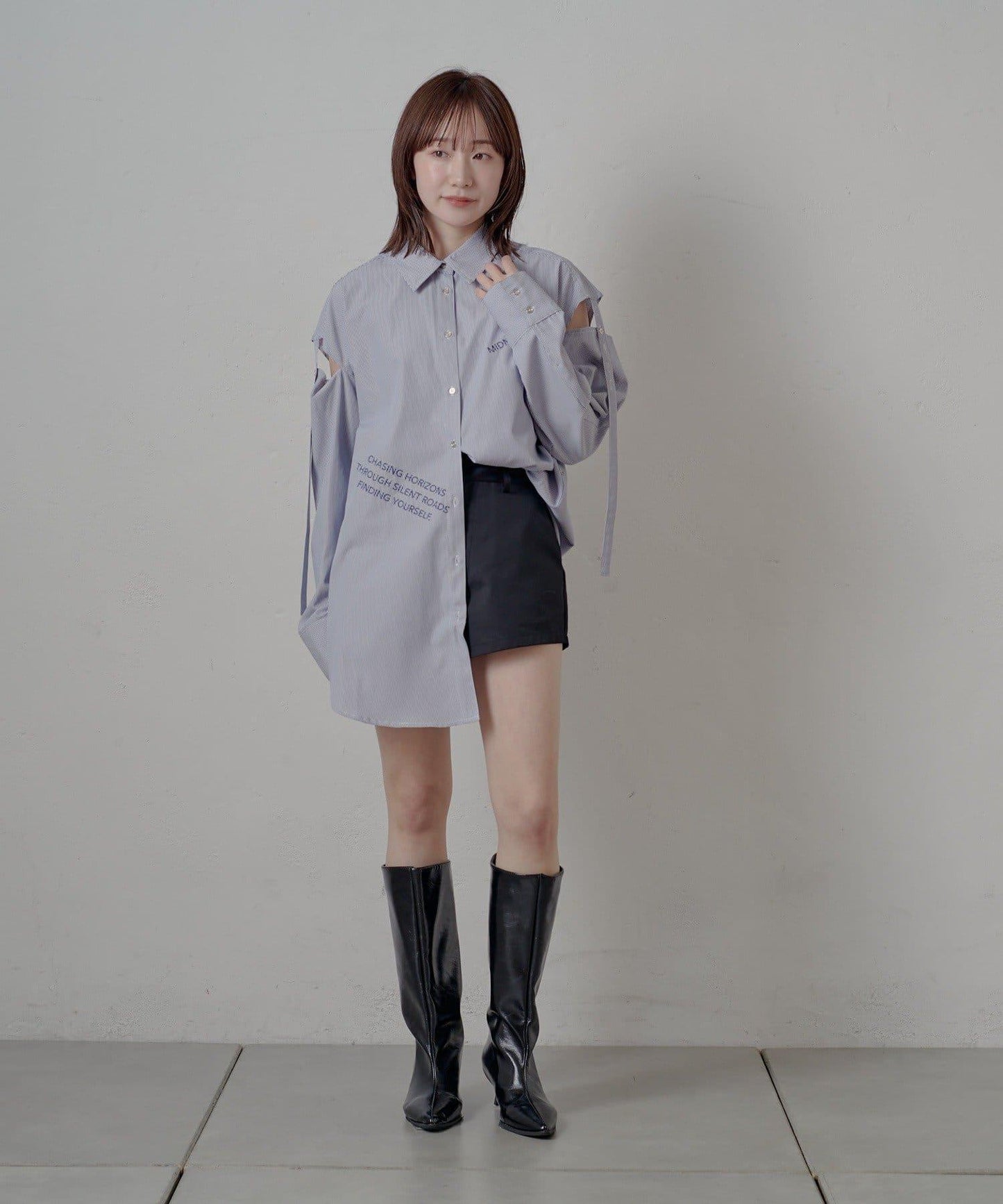 mline 露肩寬鬆刺繡襯衫