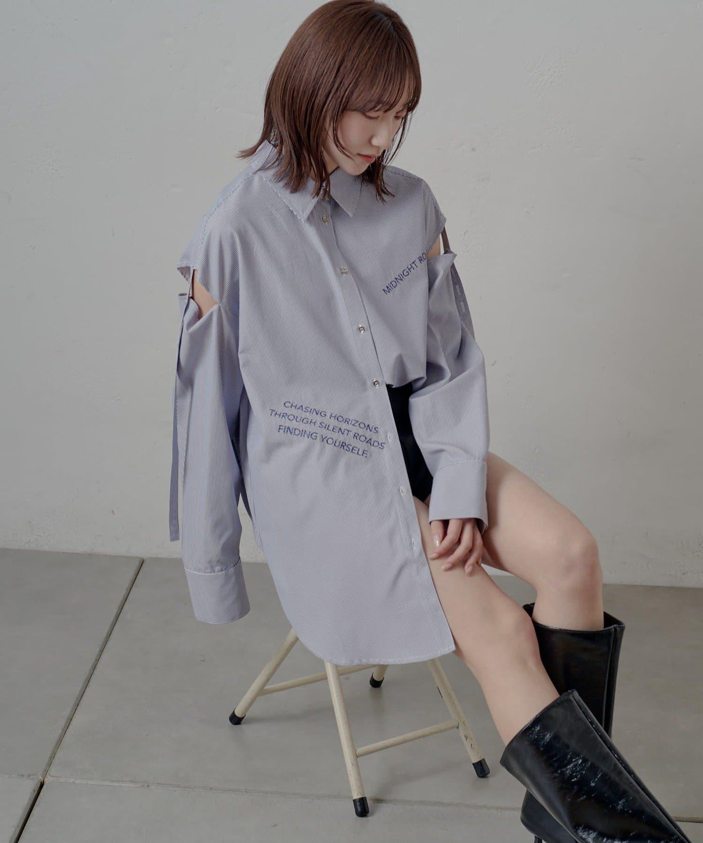 mline 露肩寬鬆刺繡襯衫