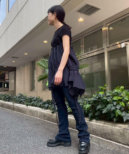Pasterip 單肩蕾絲上衣