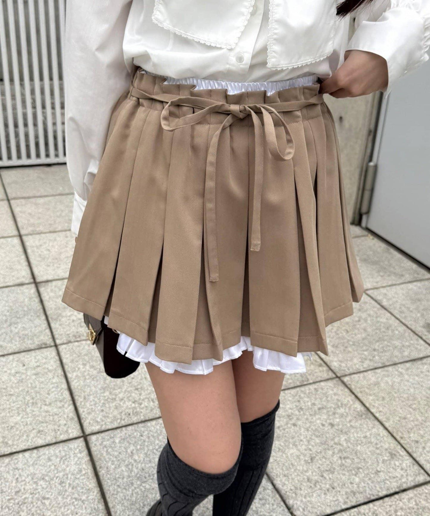 雙層腰頭褶皺迷你半身裙