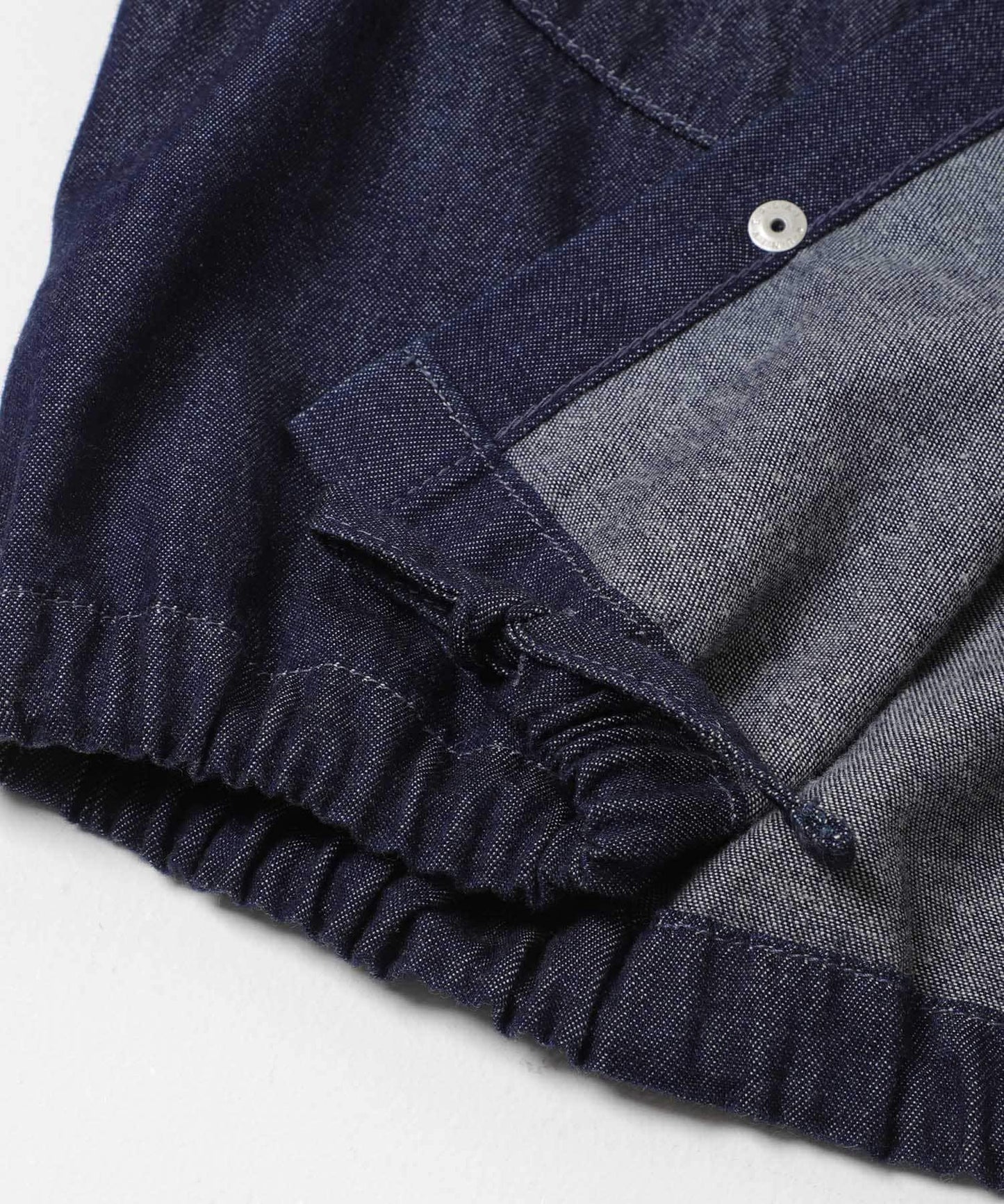 聯名 Wrangler×EKAL 輕牛仔工裝襯衫