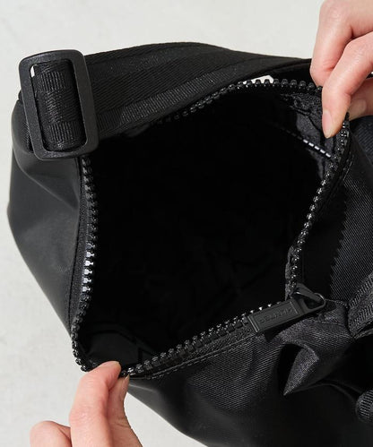 NYLON MINI HOBO 耐水 迷你單肩包