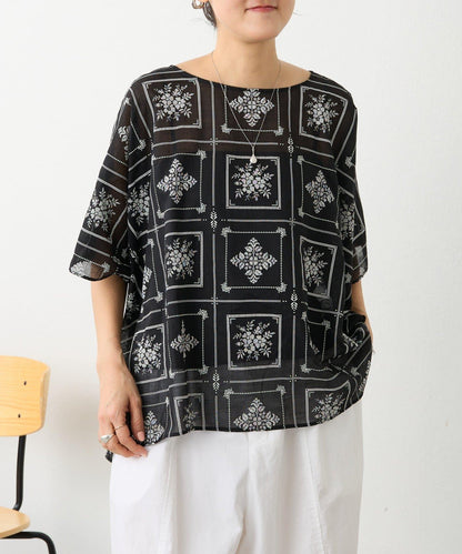 刺繡風印花 套頭上衣
