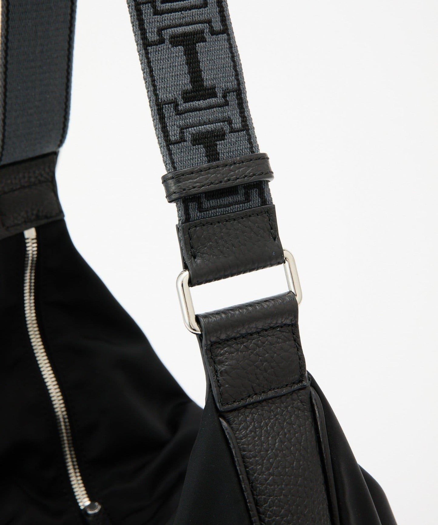 Argo M NYLON/CERVO 包袋