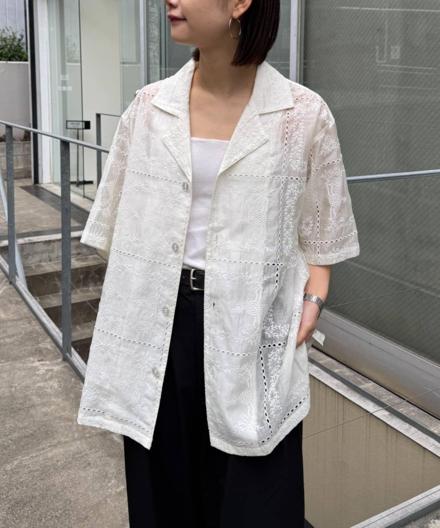 中性蕾絲刺繡襯衫 網絡