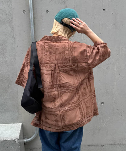 中性蕾絲刺繡襯衫 網絡