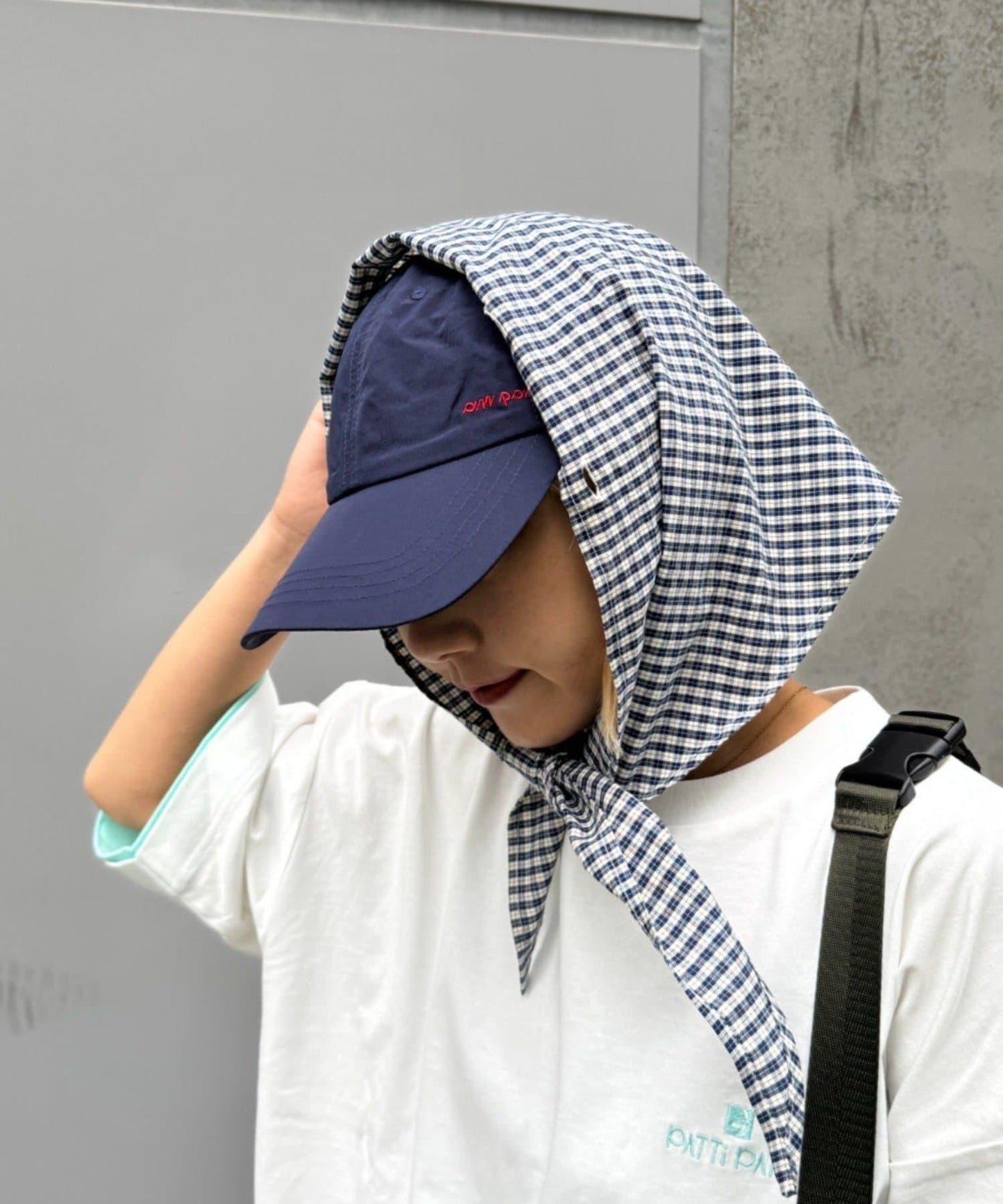 UNISEX 附バンダナ頭巾 ロゴ設計 尼龍 棒球帽