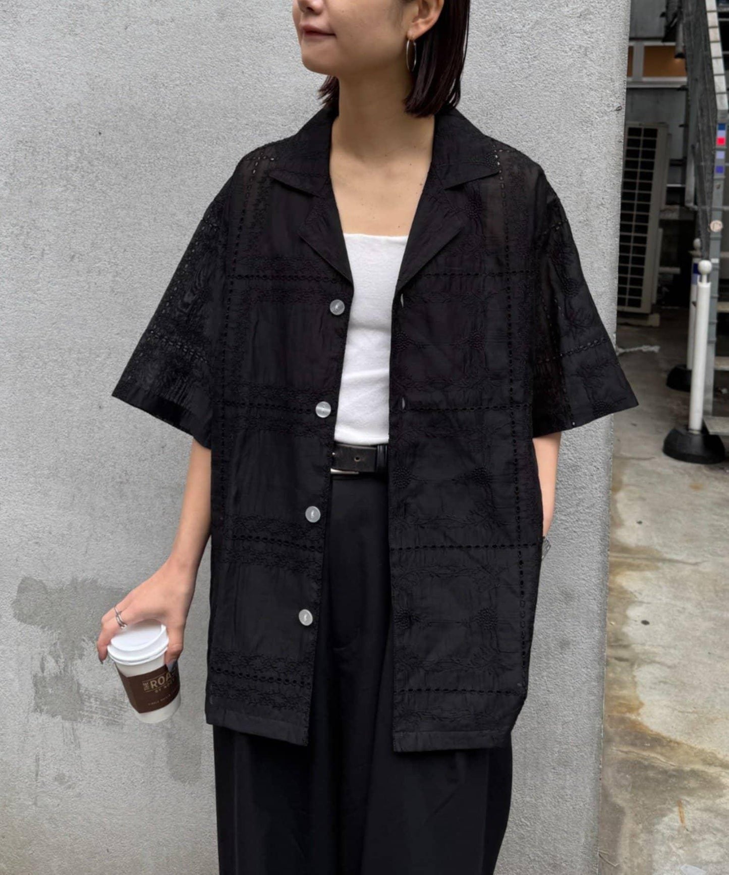 中性蕾絲刺繡襯衫 網絡