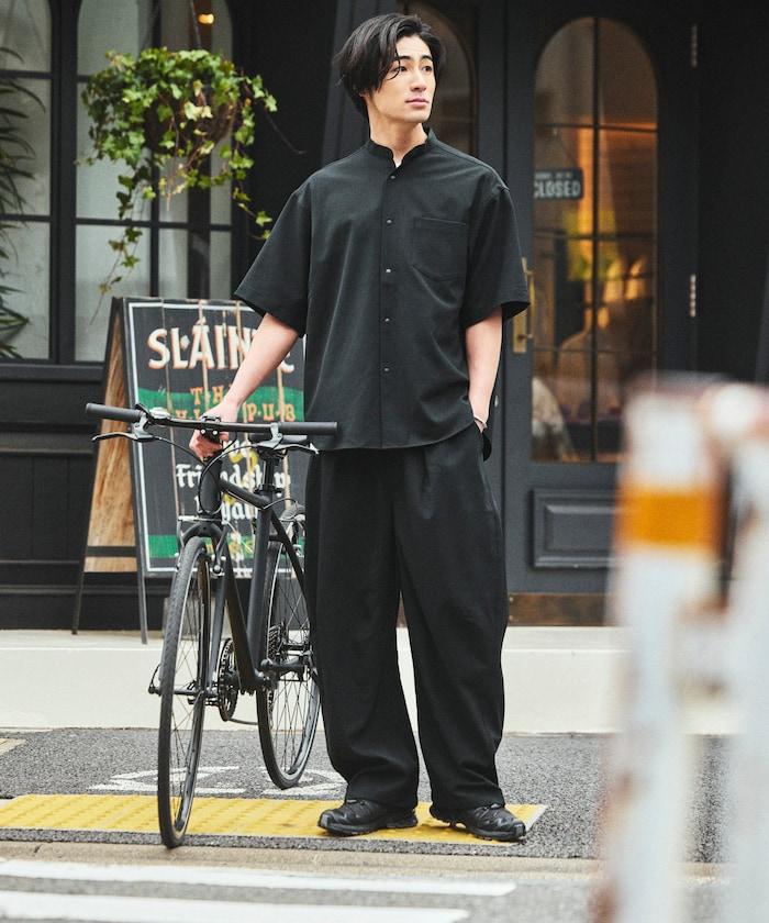 速乾麵料 寬鬆弧形廓形 麻質感 易護理 褲子