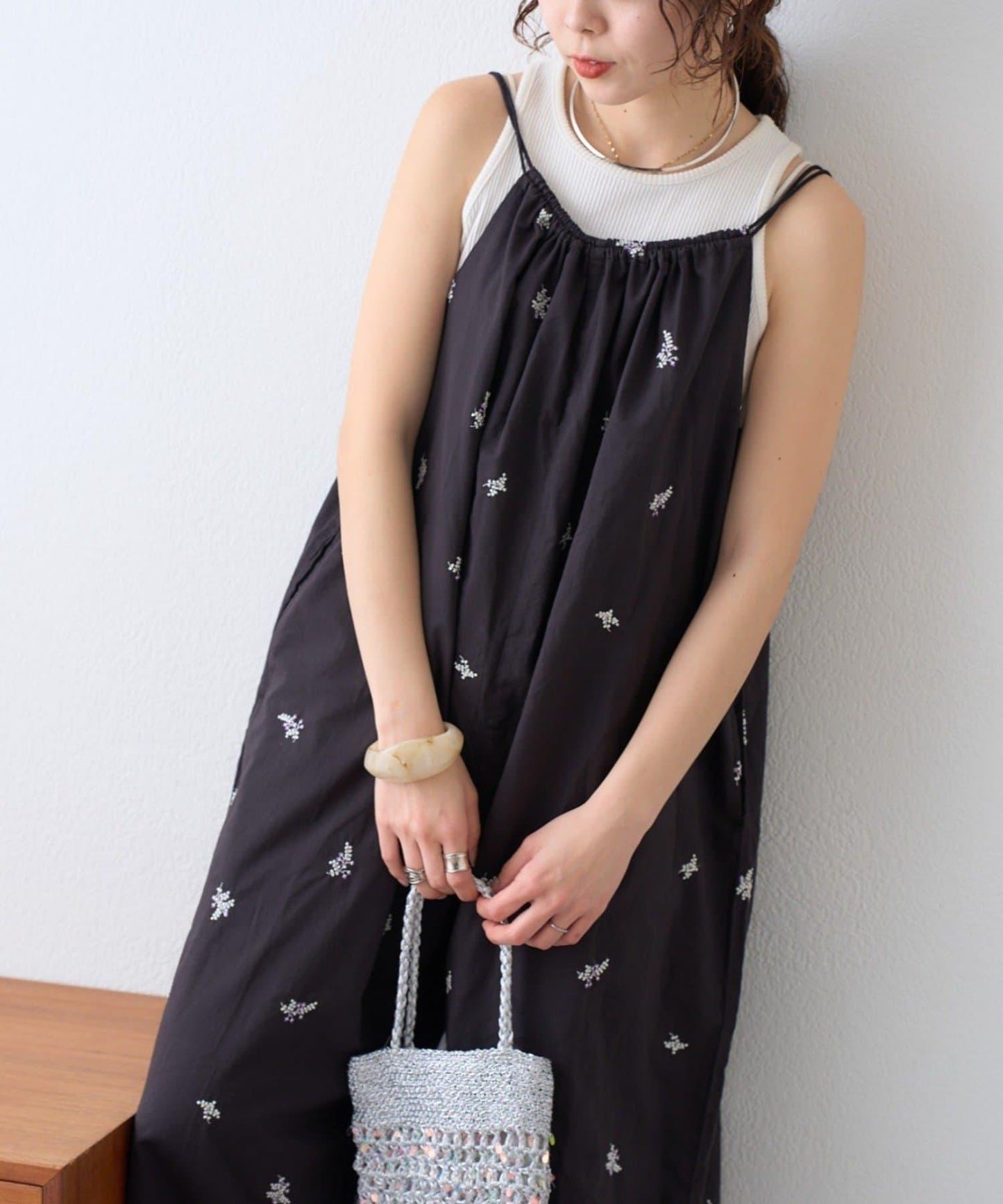 Aguni 刺繡吊帶連體褲
