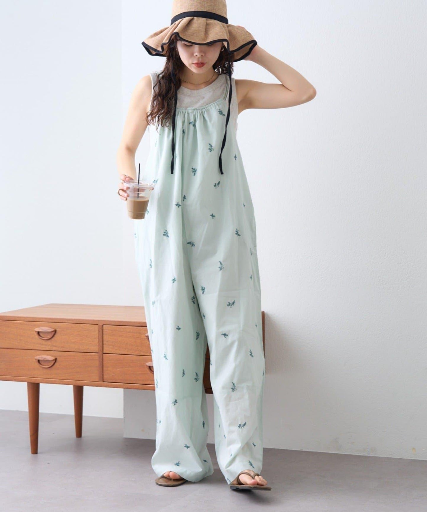 Aguni 刺繡吊帶連體褲