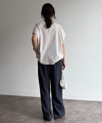 袖褶法式袖 金屬質感Logo T恤