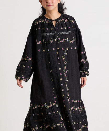 花刺繡蕾絲 多比面料 連衣裙