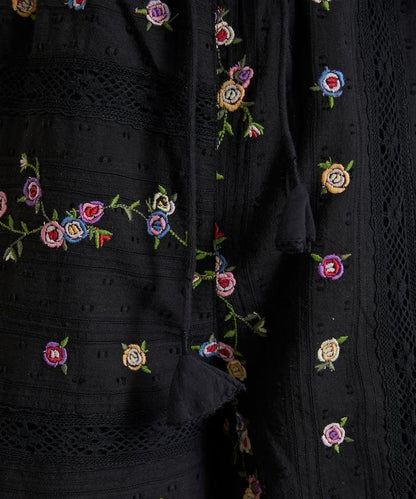 多比花刺繡拼接蕾絲 褲子