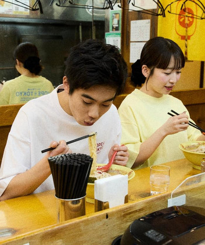 ホープ軒本舗×FREAK'S STORE 聯名 寬鬆廓形 背部印花 圓領T恤