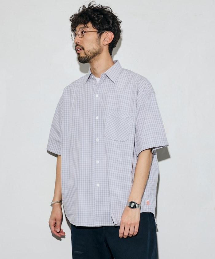 寬鬆版型 條紋拼接設計 府綢面料 短袖襯衫