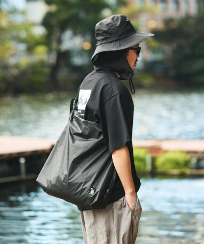 防潑水 PACKABLE SHOULDER 可收納設計 單肩包 聯名款