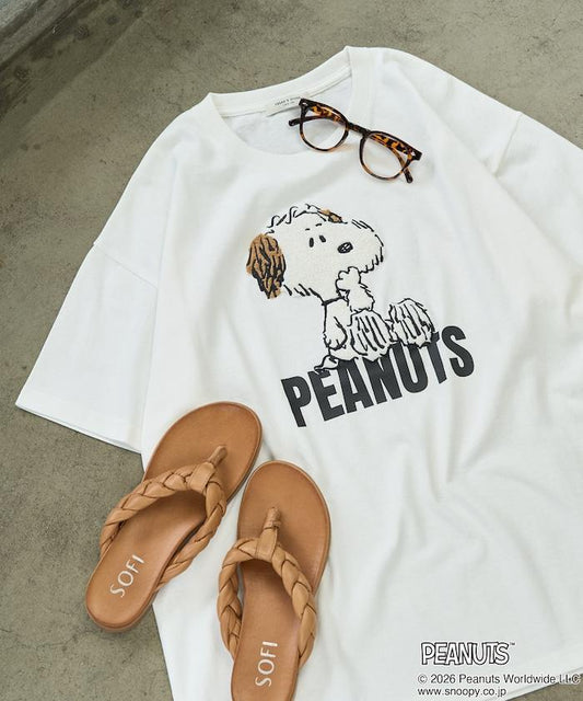《PEANUTS》 沙迦拉刺繡短袖T恤