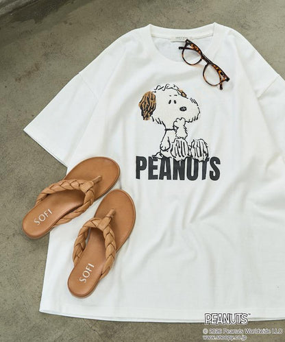 《PEANUTS》 沙迦拉刺繡短袖T恤