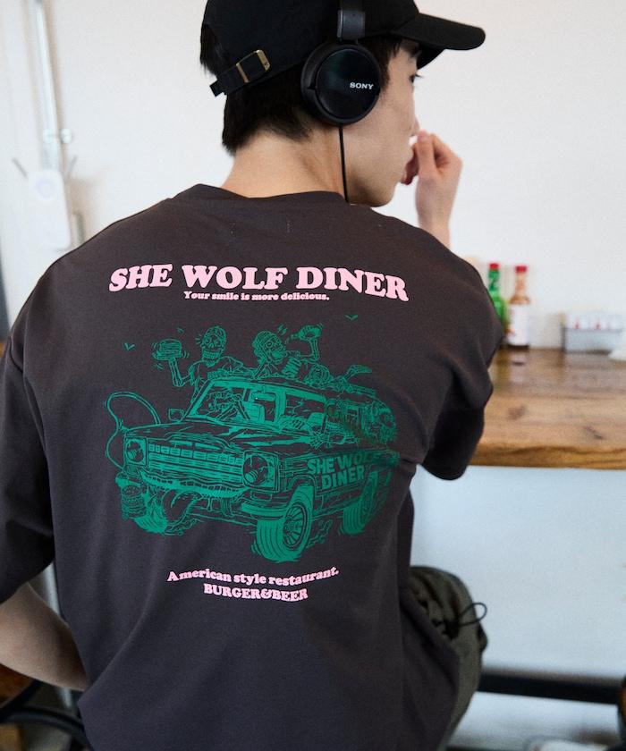 SHE WOLF DINER×FREAK'S STORE シーウルフダイナー 抗菌防臭 吸水速幹 寬鬆廓形 背部印花 T恤
