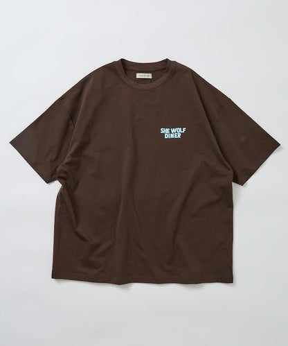 SHE WOLF DINER×FREAK'S STORE シーウルフダイナー 抗菌防臭 吸水速幹 寬鬆廓形 背部印花 T恤