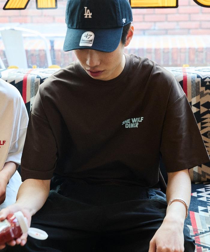 SHE WOLF DINER×FREAK'S STORE シーウルフダイナー 抗菌防臭 吸水速幹 寬鬆廓形 背部印花 T恤