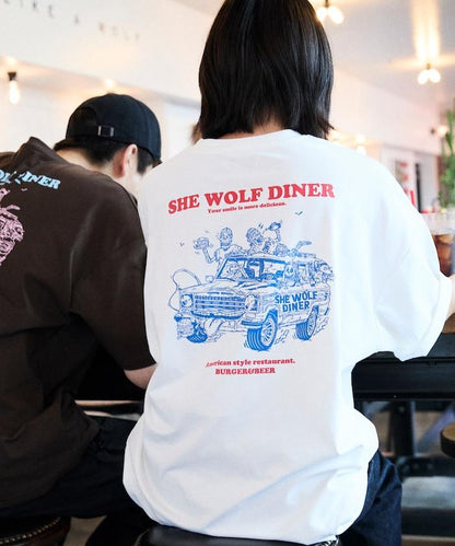 SHE WOLF DINER×FREAK'S STORE シーウルフダイナー 抗菌防臭 吸水速幹 寬鬆廓形 背部印花 T恤