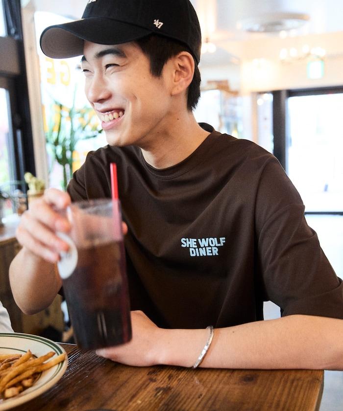 SHE WOLF DINER×FREAK'S STORE シーウルフダイナー 抗菌防臭 吸水速幹 寬鬆廓形 背部印花 T恤