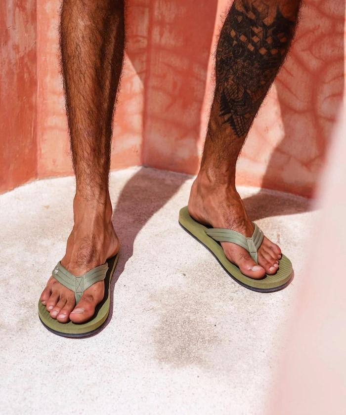 EASY LIVING Flip Flops 人字拖