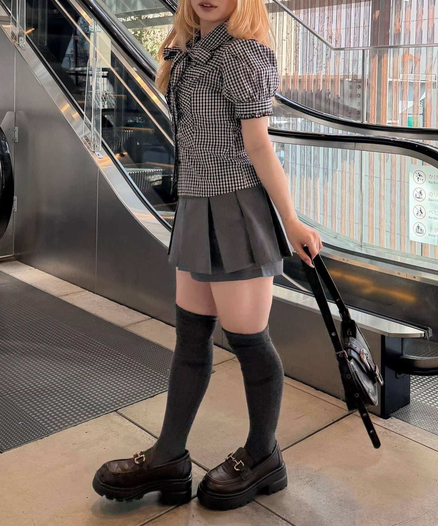 胸部褶皺蝴蝶結設計 女襯衫