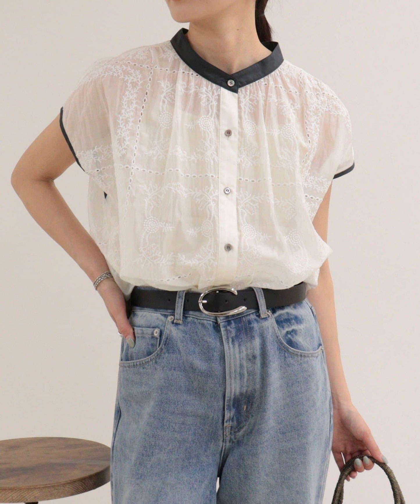刺繡蕾絲 法式短袖 襯衫