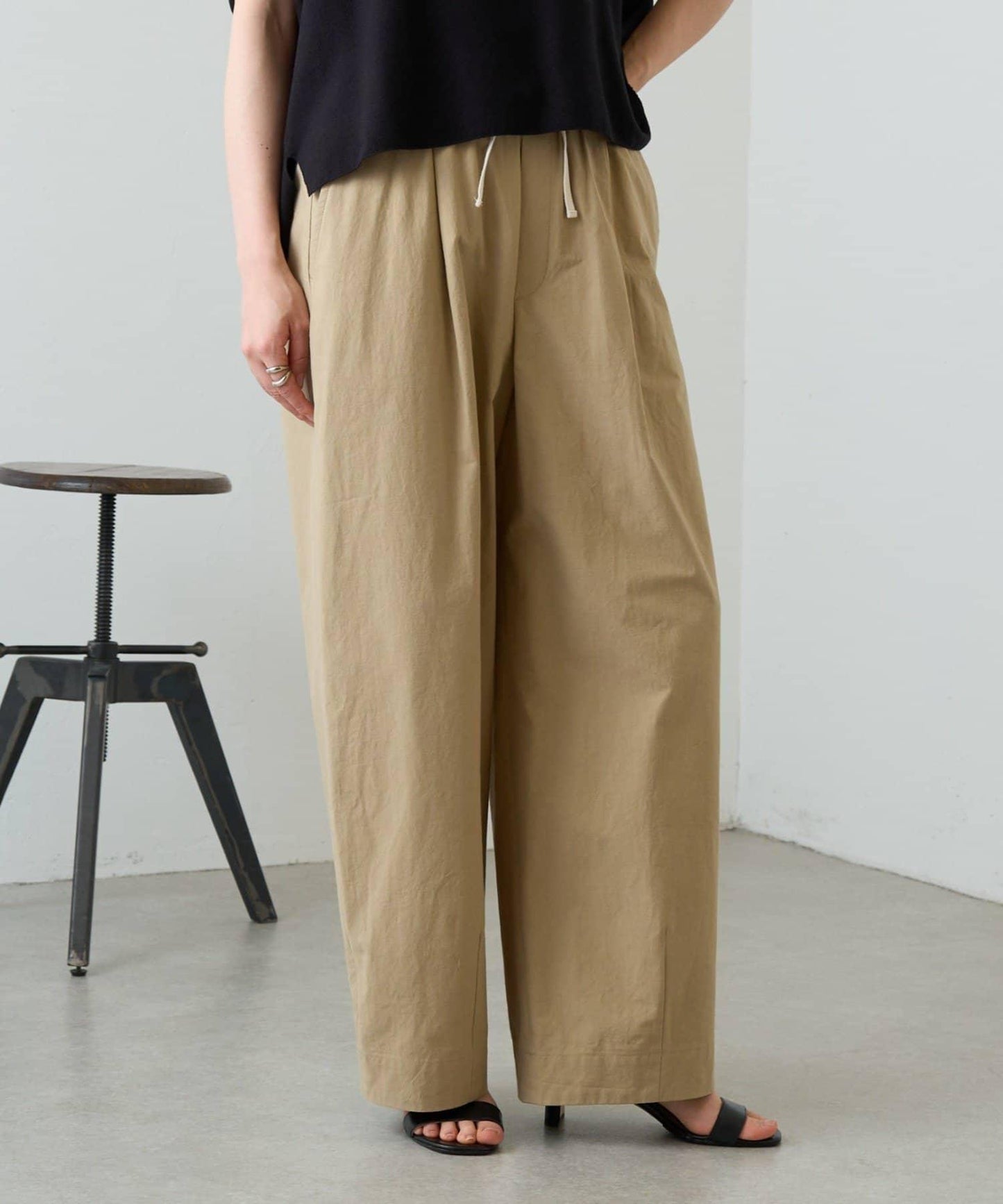 彎刀版型 chino 鬆緊休閒褲