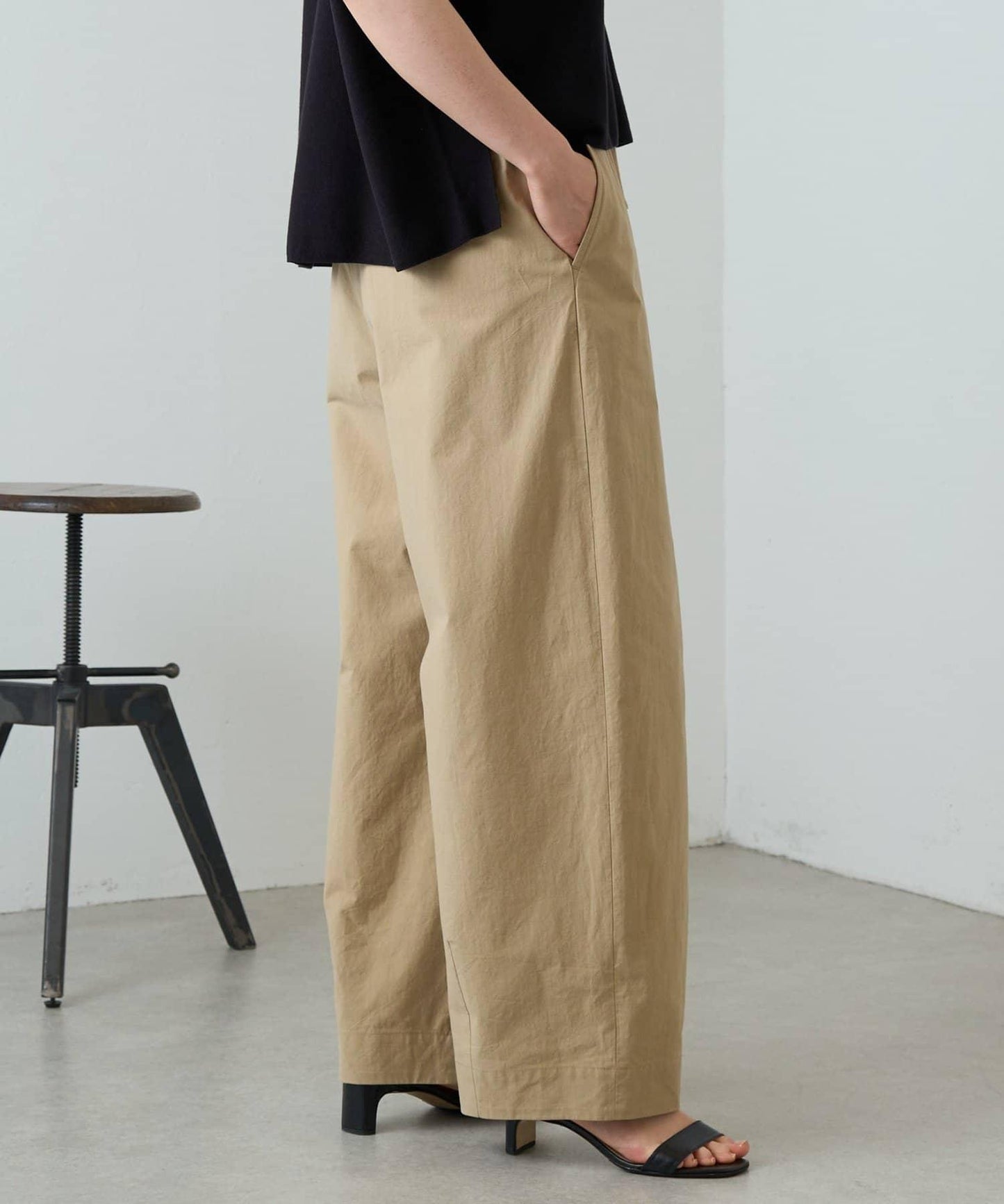 彎刀版型 chino 鬆緊休閒褲