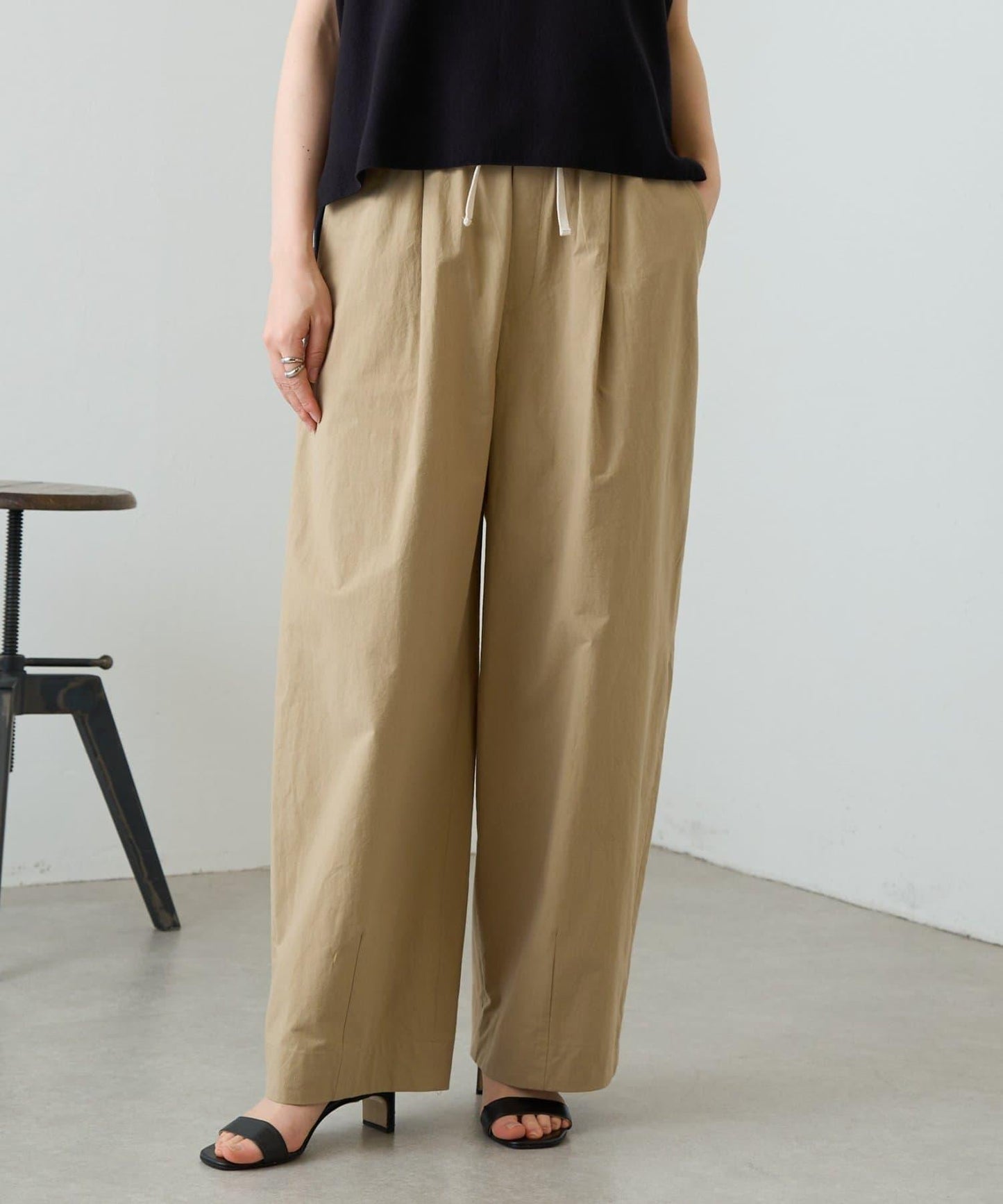 彎刀版型 chino 鬆緊休閒褲
