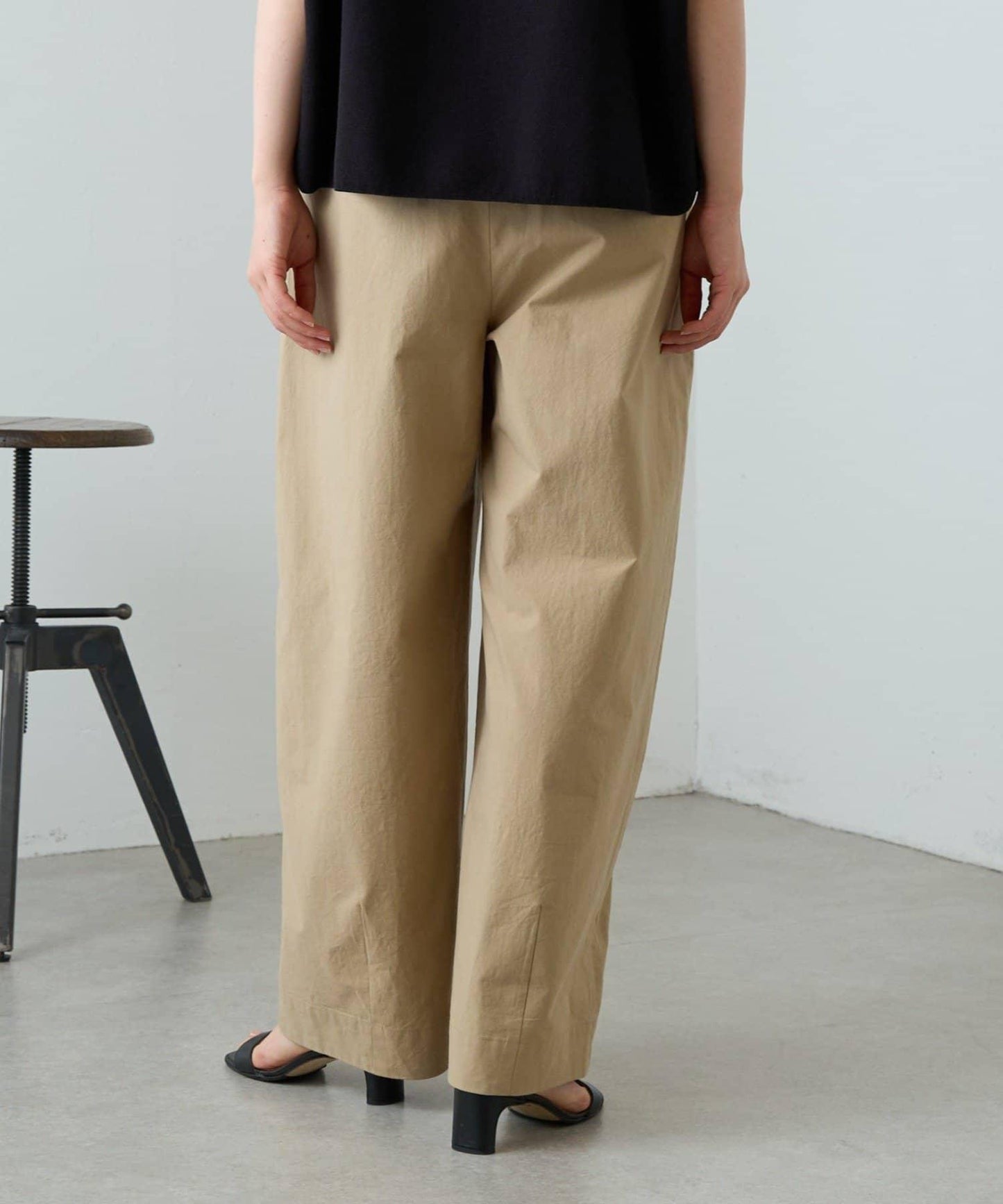 彎刀版型 chino 鬆緊休閒褲