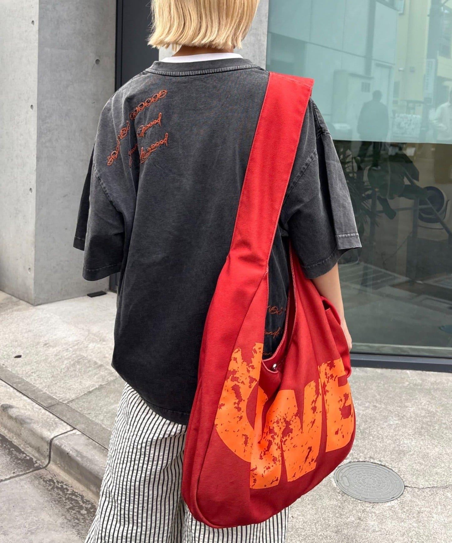 SOUNDS GOOOOD 粉感狗Logo印花T恤