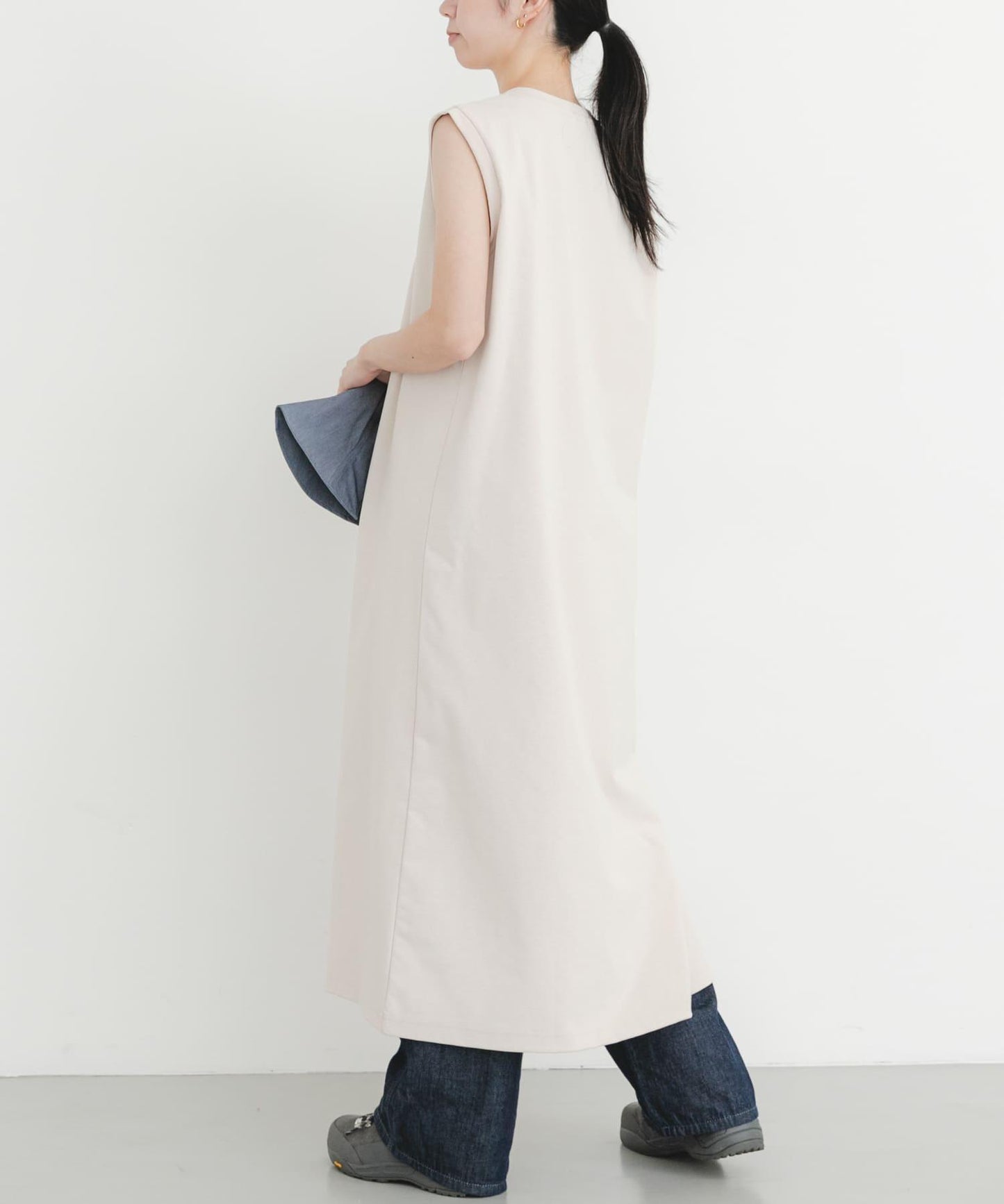 DRY OUT SLEEVLESS ONEPIECE 連衣裙