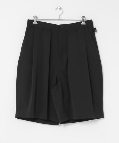 White Mountaineering 8 TUCK WIDE SHORT PANTS