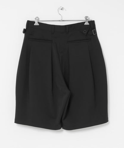 White Mountaineering 8 TUCK WIDE SHORT PANTS