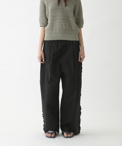 side frill 褲子
